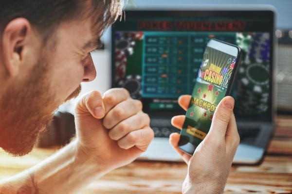 Street racing game interface on 8togel mobile showing live race odds and bet slip