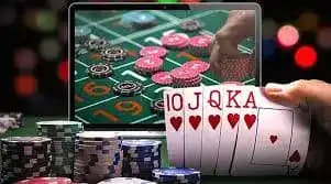 Texas Hold'em Bonus hand interface on 8togel mobile showing hole cards, community cards, and betting options